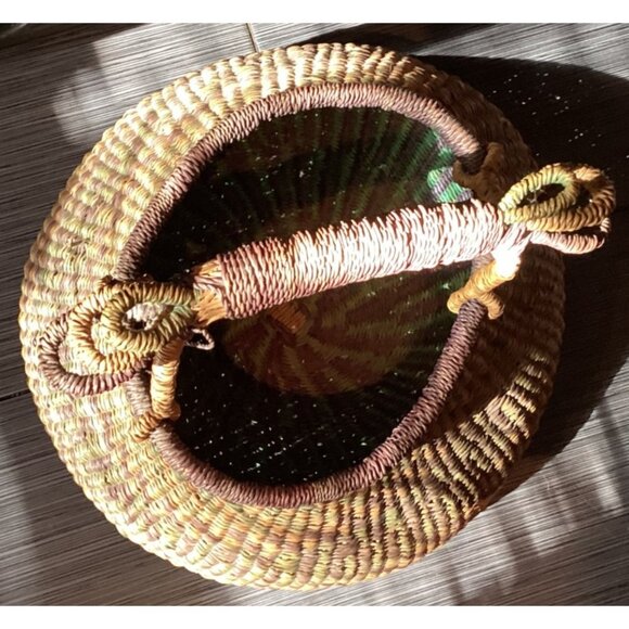 Basket Handwoven African Bolga With Handle Multicolor Woven Straw - Picture 5 of 6